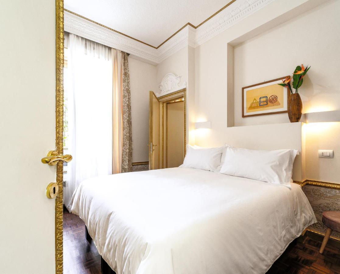 Riviere Private Rooms Alla Scala Mailand Exterior foto