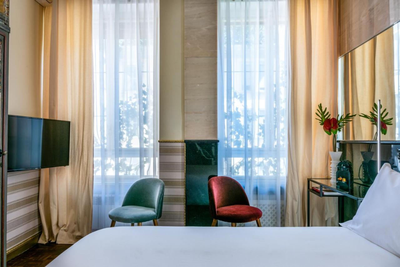 Riviere Private Rooms Alla Scala Mailand Exterior foto