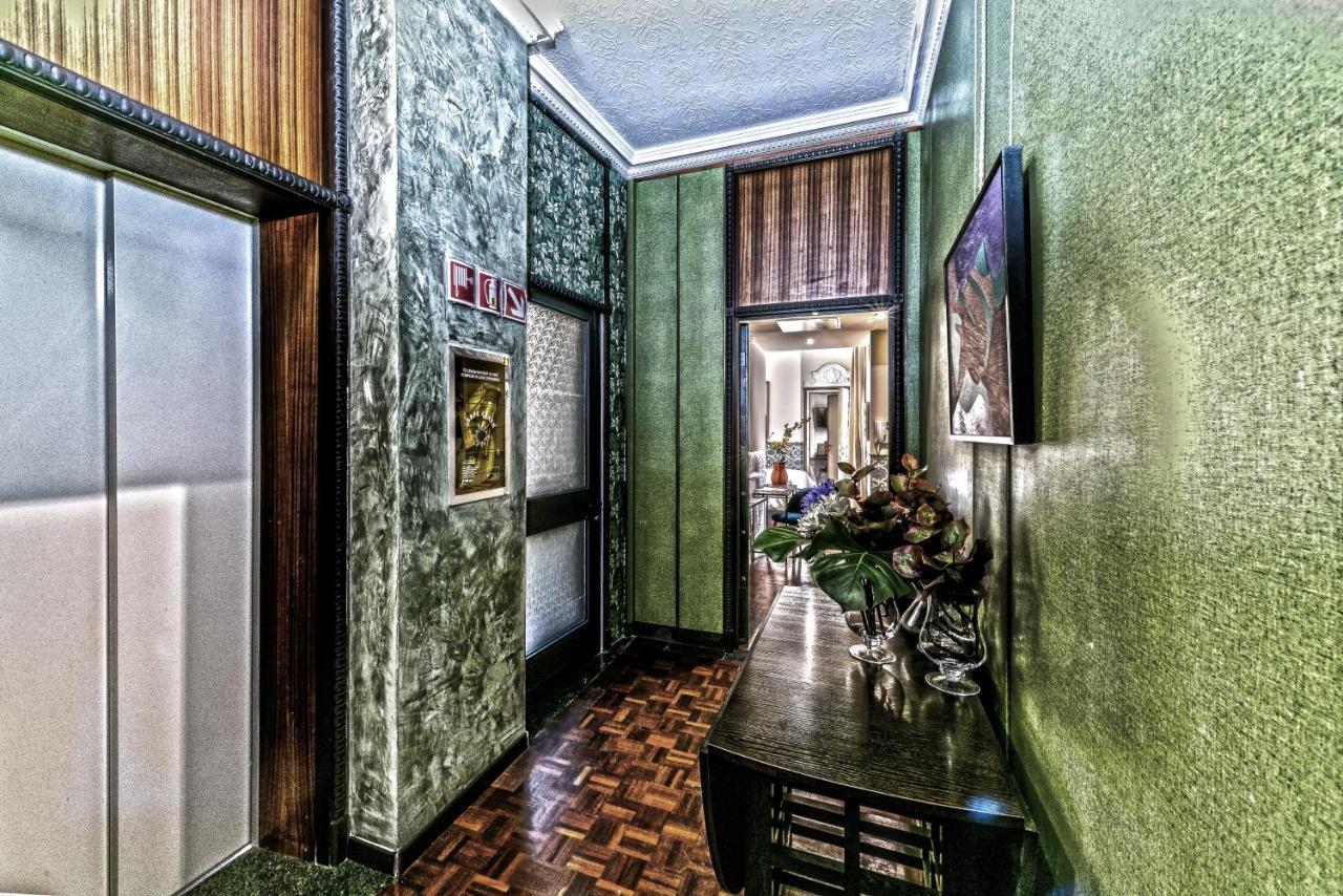 Riviere Private Rooms Alla Scala Mailand Exterior foto