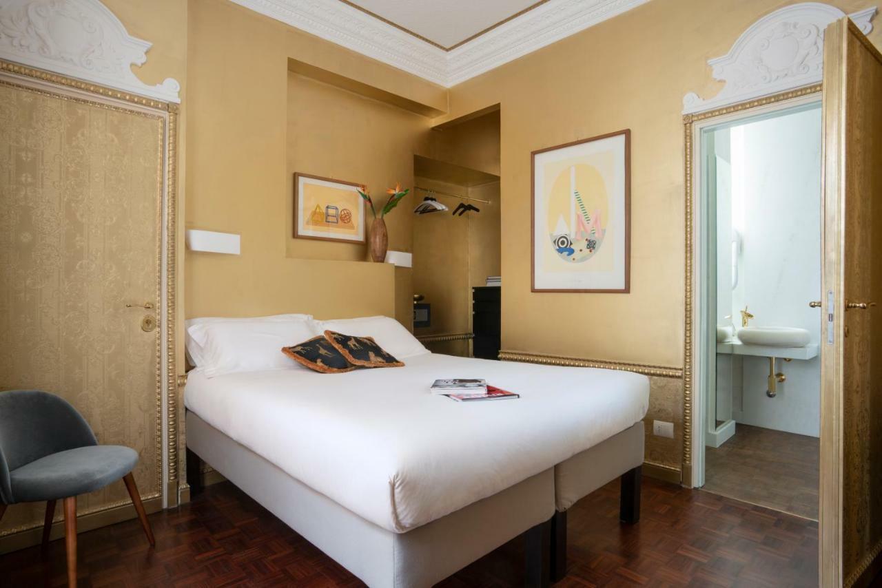 Riviere Private Rooms Alla Scala Mailand Exterior foto